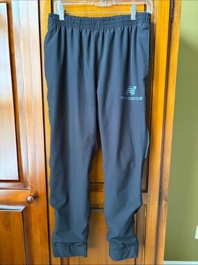 Black Men’s New Balance Joggers
